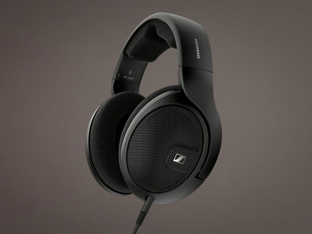 HD560S