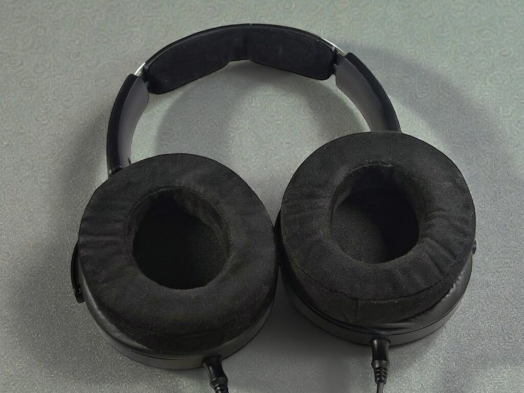 FiiO Jade JT7 micro suede pads