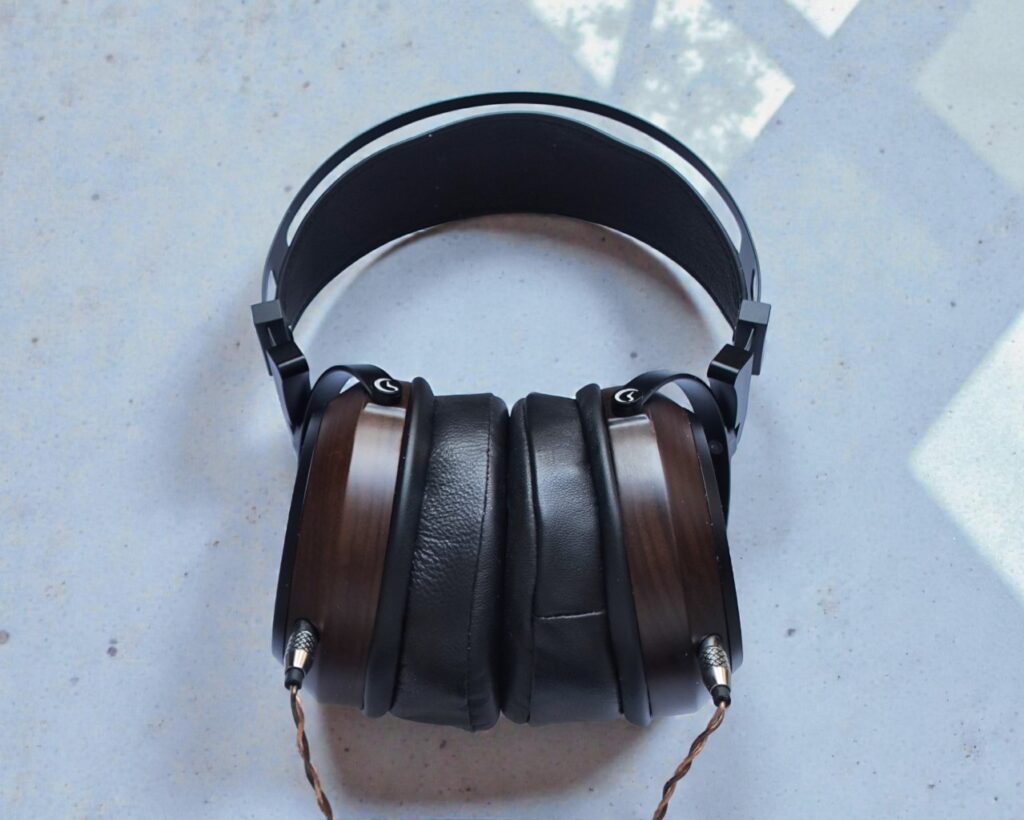 Sendy Aiva 2 with Sheepskin Pads