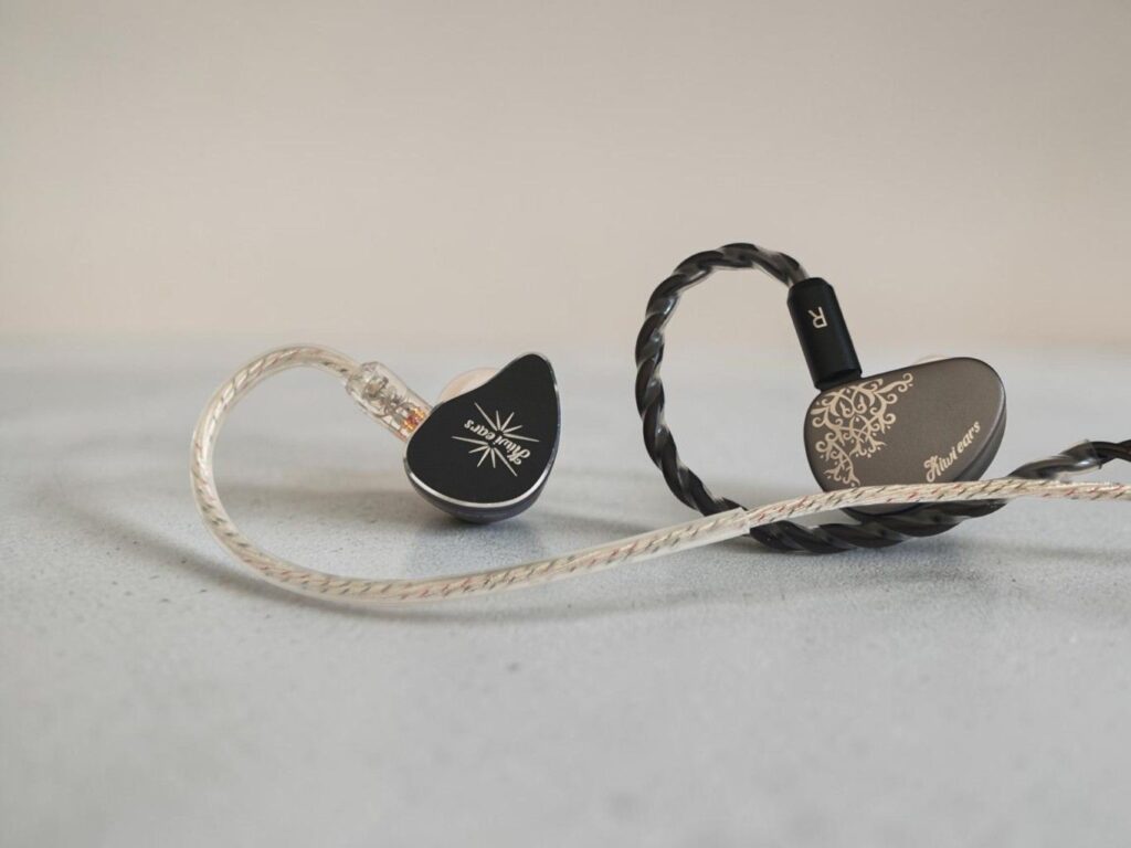 Kiwi Ears Belle vs Cadenza II