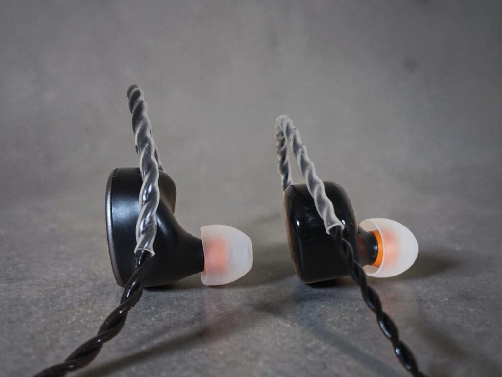 Kiwi Ears Cadenza II - 2