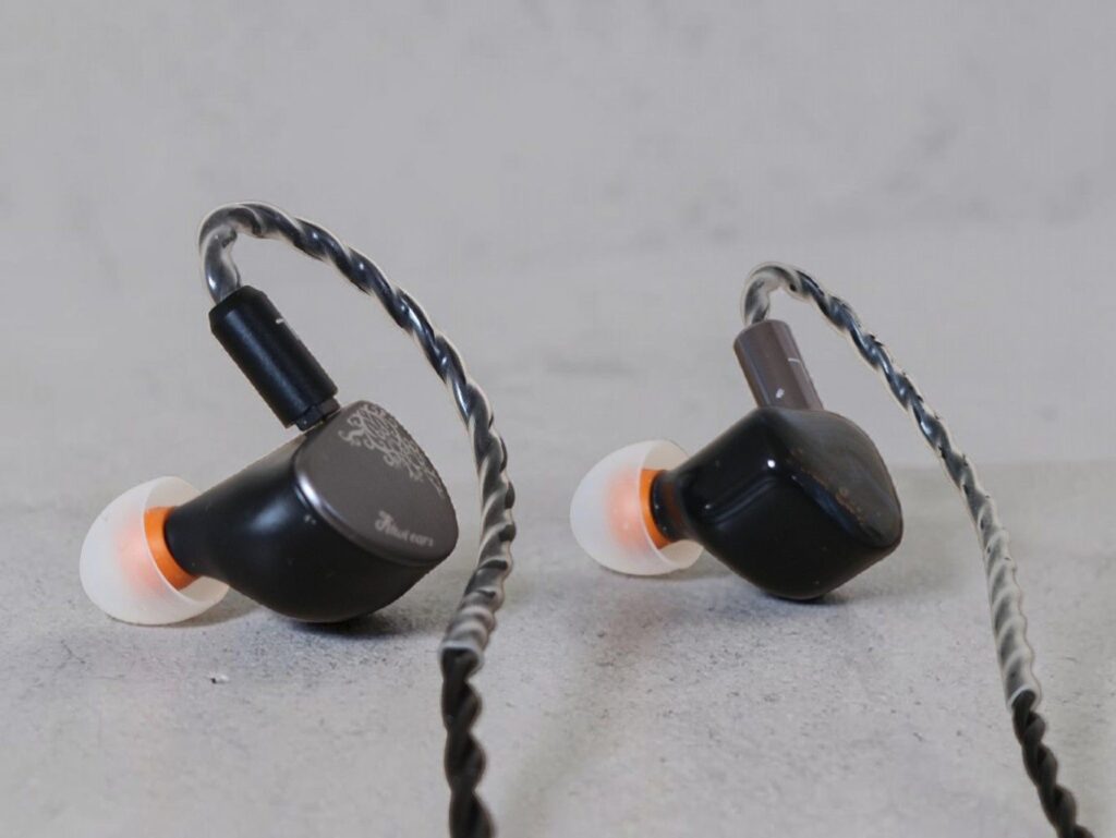 Kiwi Ears Cadenza II vs Cadenza original