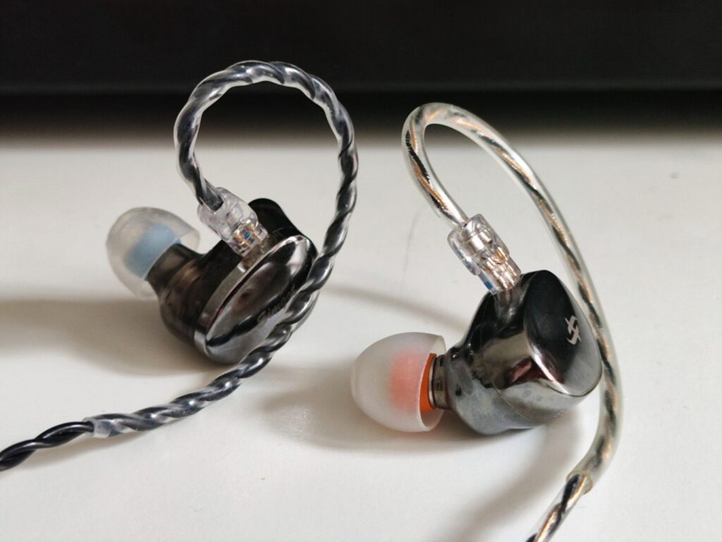 Simgot EA500LM vs EG280