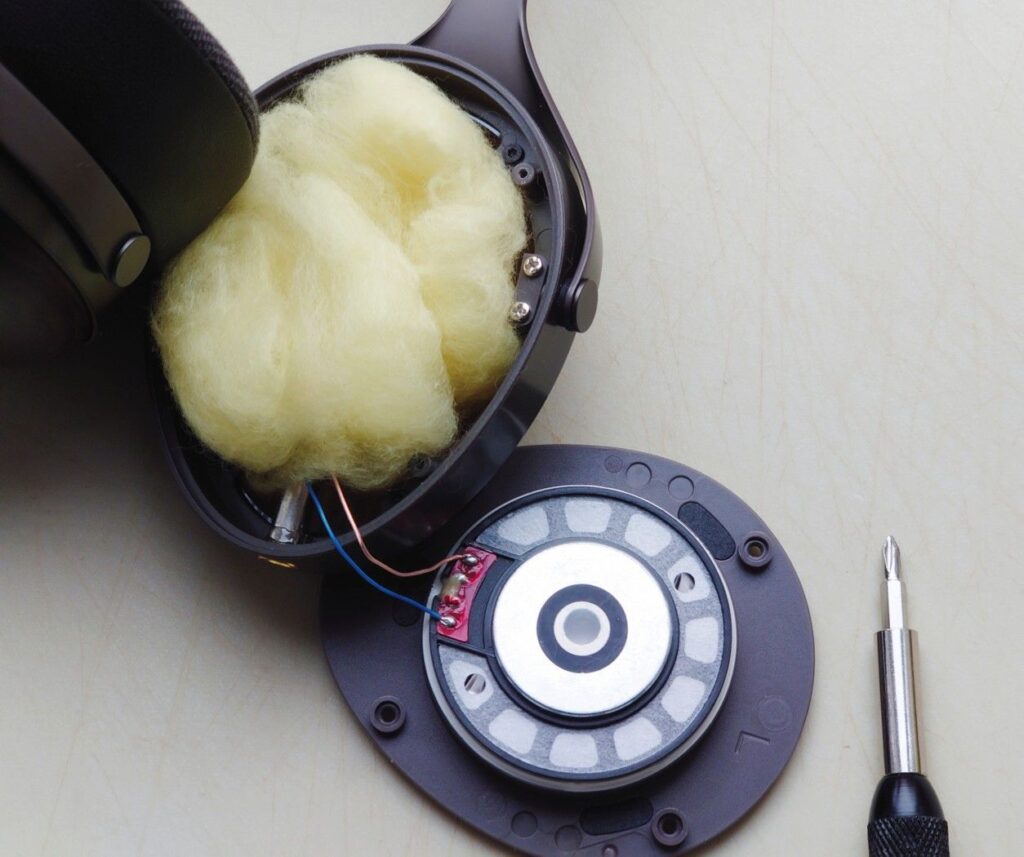 Sivga SV021 Pro v1 with speaker wool
