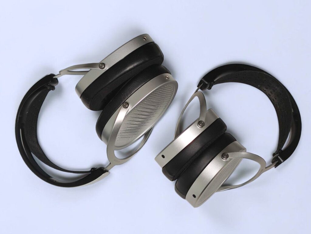 Hifiman XV vs HE600