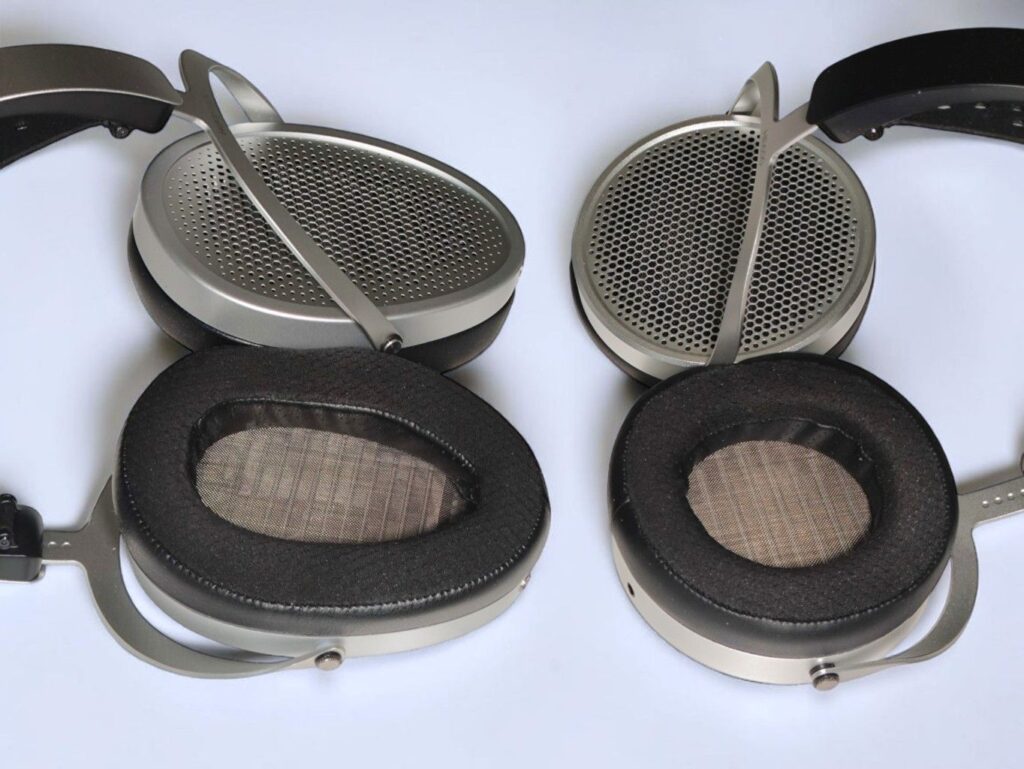 Hifiman XV vs HE600