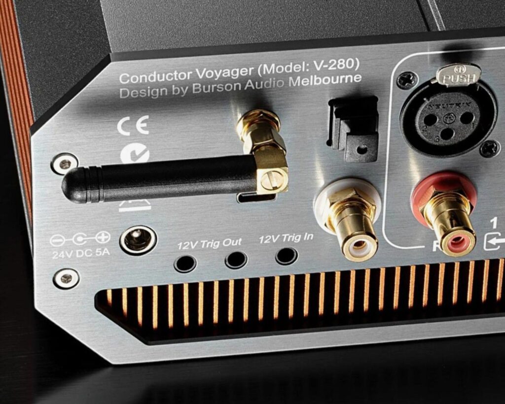 Burson Conductor Voyager backside digital