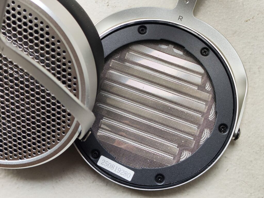 Hifiman HE600