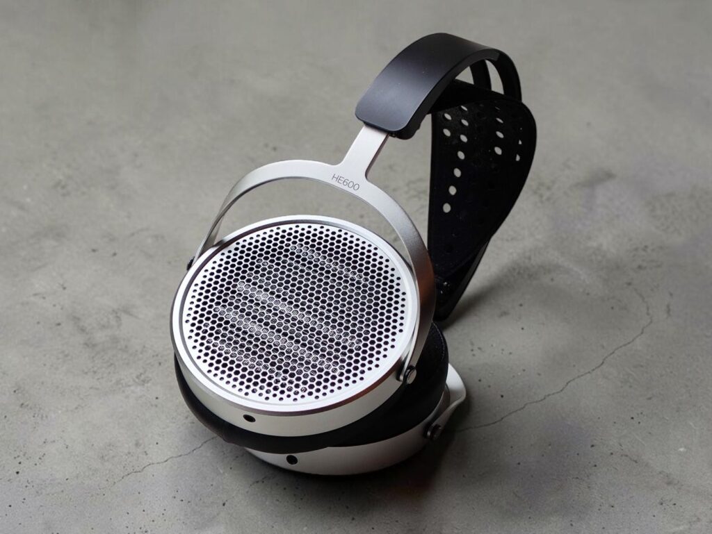 Hifiman HE600