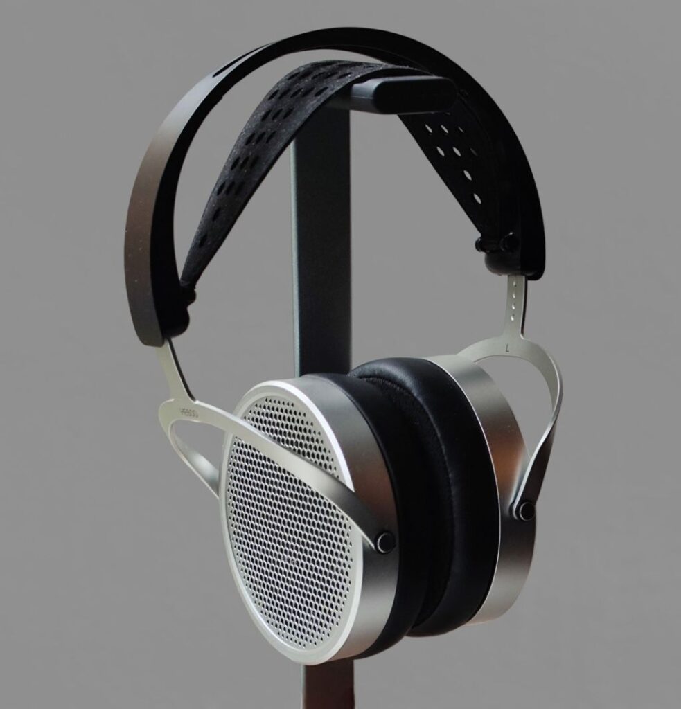 Hifiman HE600